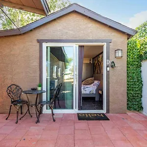 Apartment Your Tiny Downtown With Backyard Unit D 